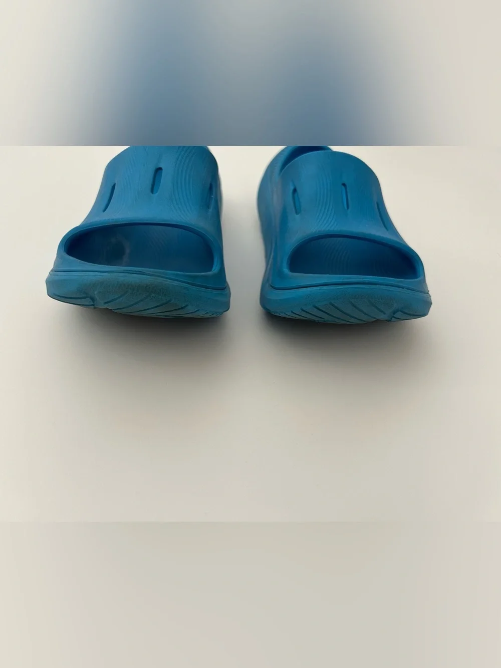 Hoka Ora Recovery Slide Youth Size 6 Blue Sandals Shoes Slip On Summer Pool $60